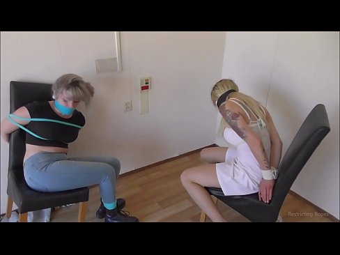 ❤️ Addicted / ceangailte agus gobáilte / cailin i bponc ☑ Porn álainn ag ga.hentai-id.ru ﹏